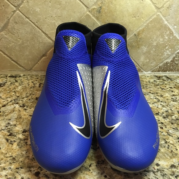 Nike Phantom VSN soccer Cleats - Picture 2 of 8